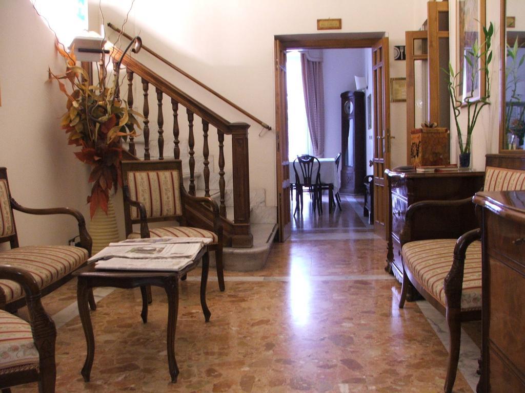 Hotel Casa Valdese Roma Exterior photo