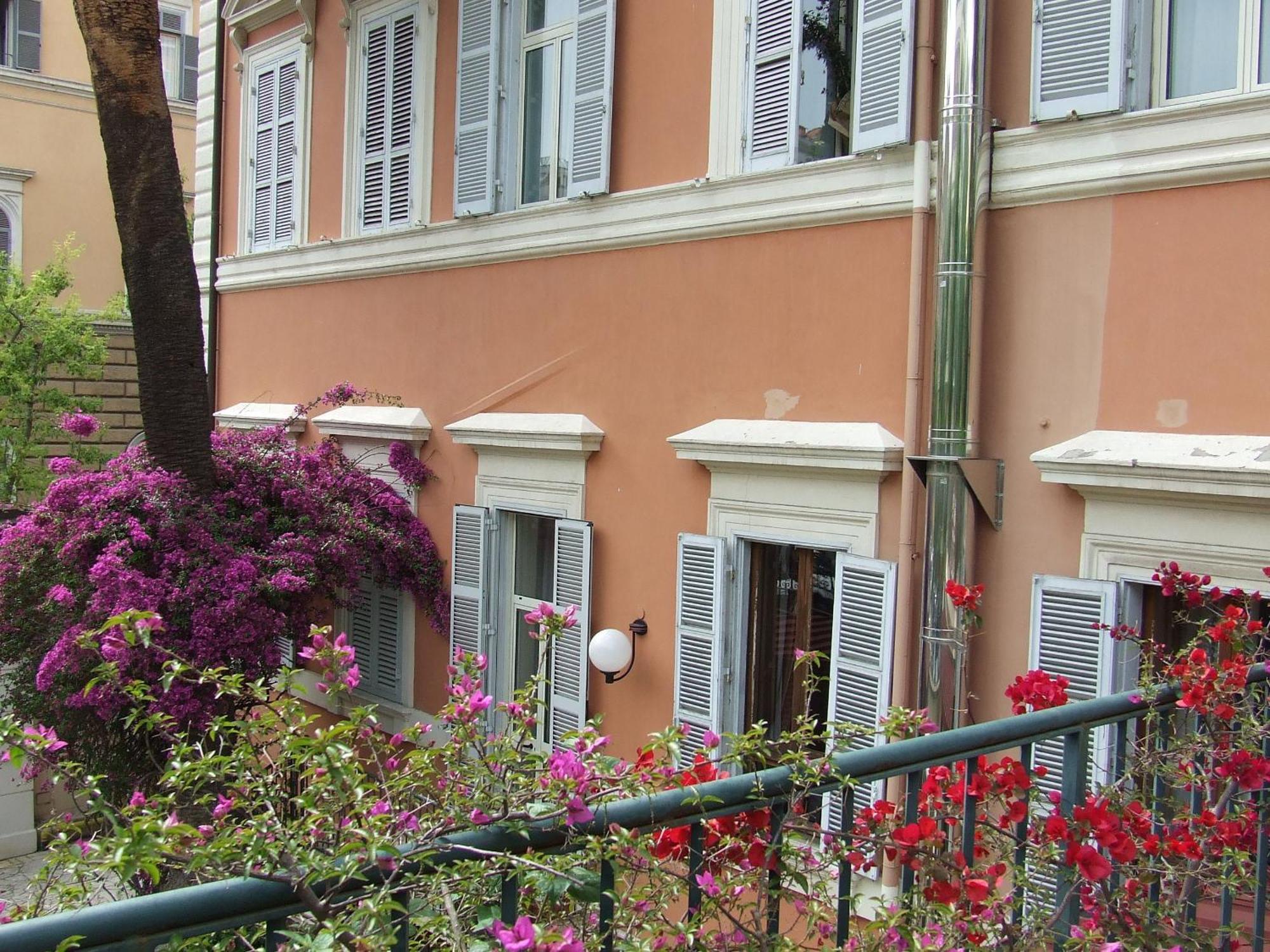 Hotel Casa Valdese Roma Exterior photo